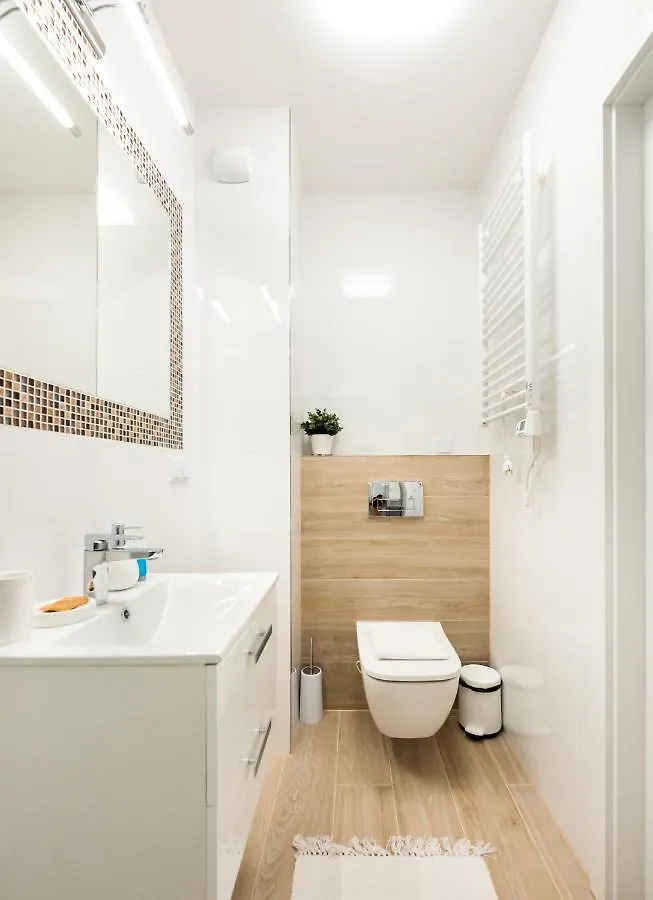 Praga Bliska Comfort Studio Varşova